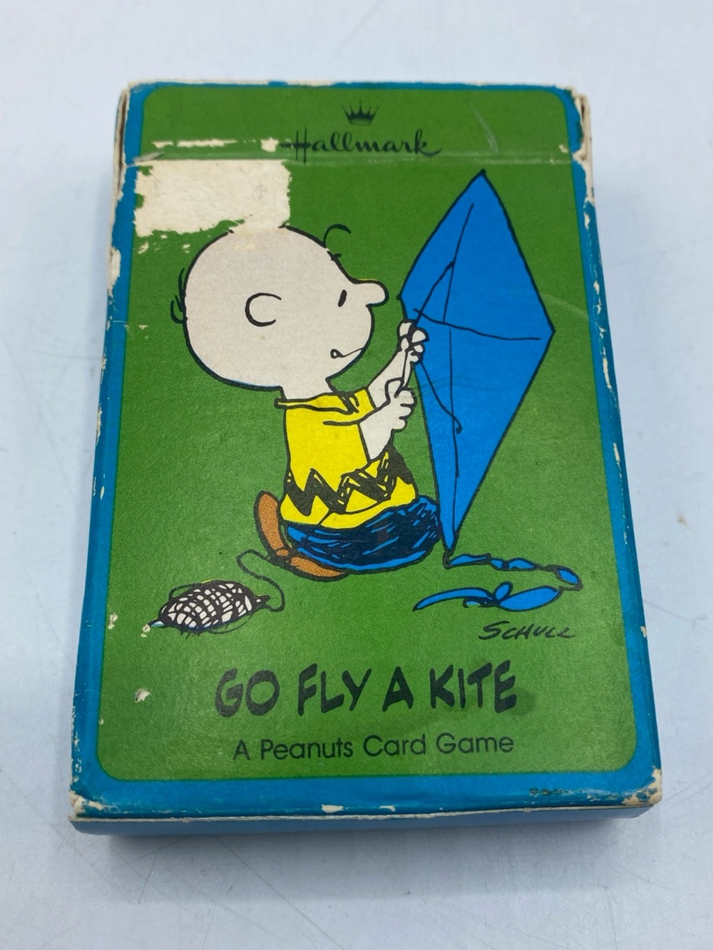 Vintage Hallmark Peanuts Go Fly a Kite Card Game Charlie Brown Snoopy 50 Cards